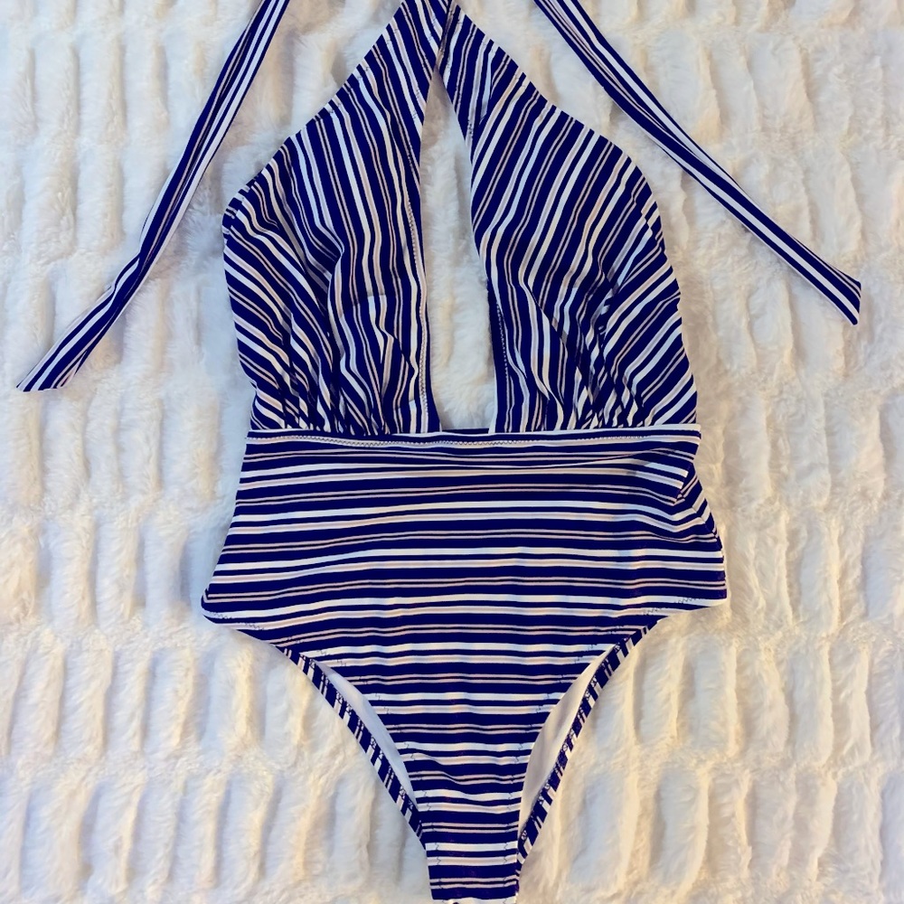 One piece swimsuit